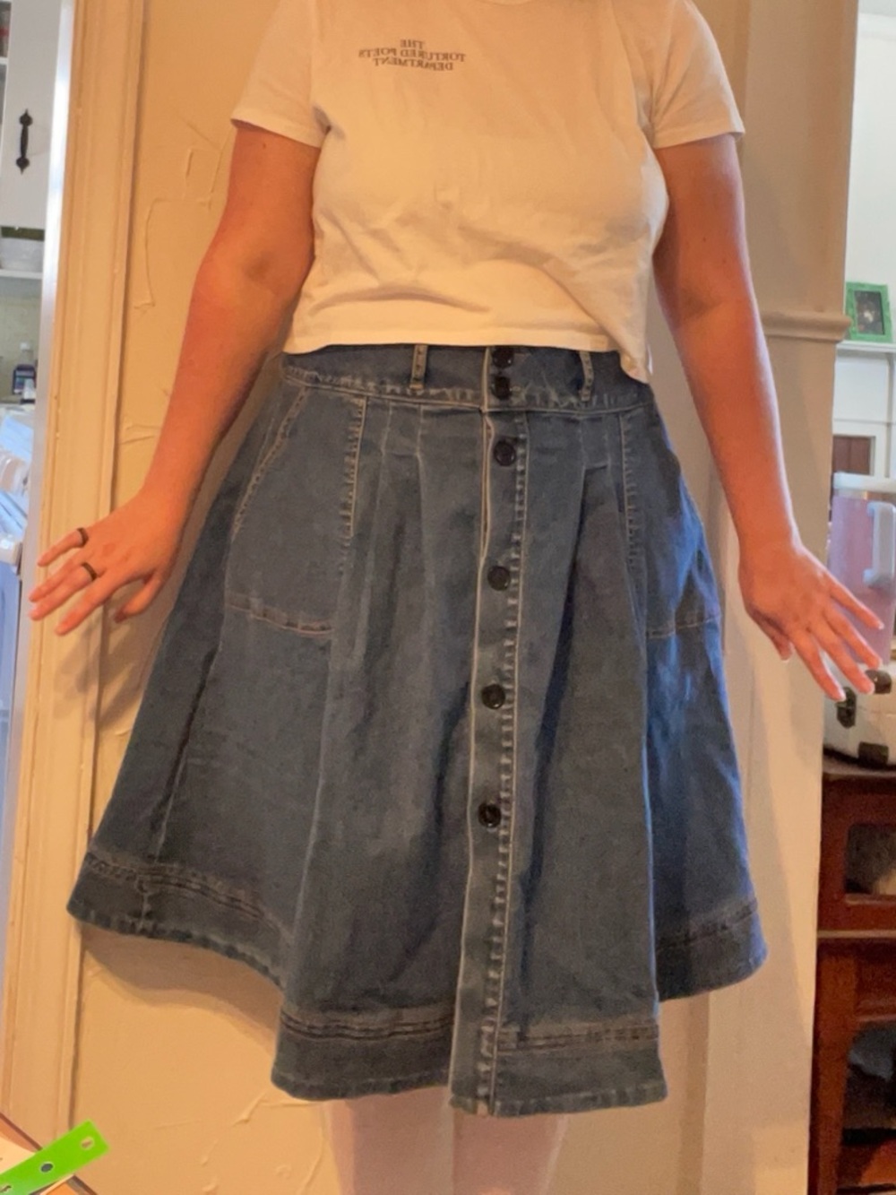 Eloquii Button-Front Denim A-Line Skirt with Tie Belt - Picture 5 of 9